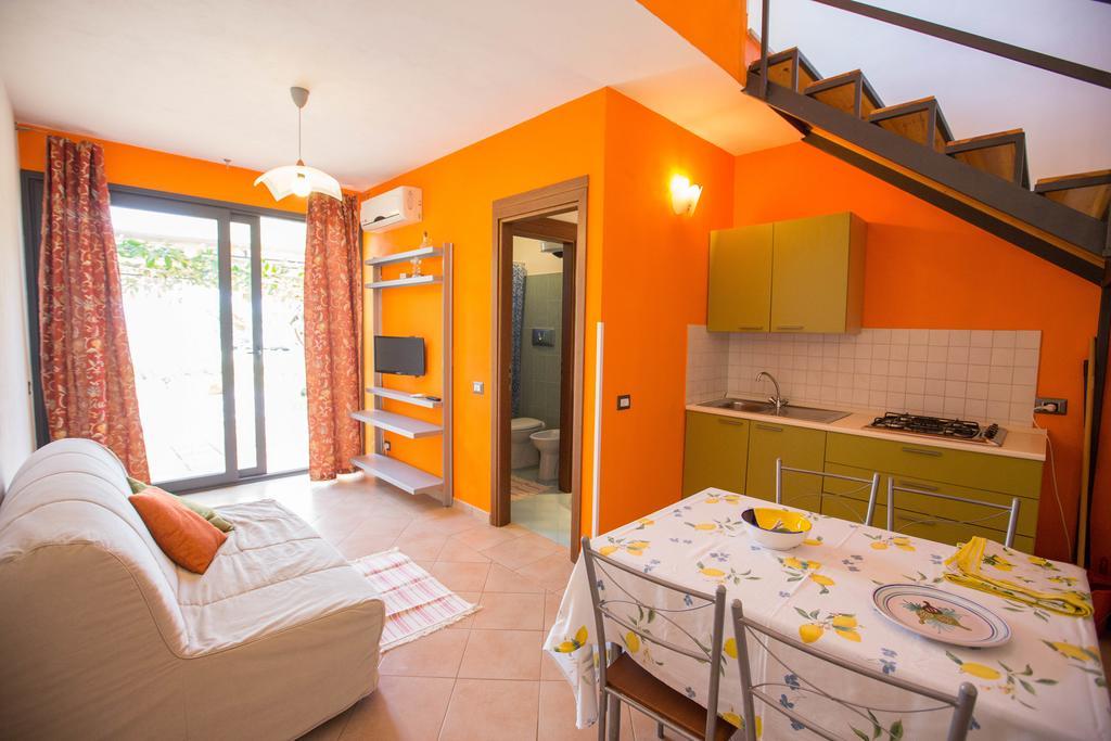 Ogliastro Sul Mare - Sleep And Dream Villa Cefalù Rum bild